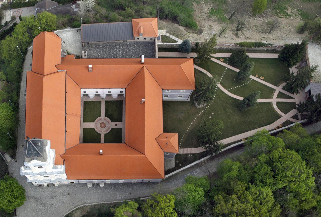 Sopron Monastery Hotel Ngoại thất bức ảnh